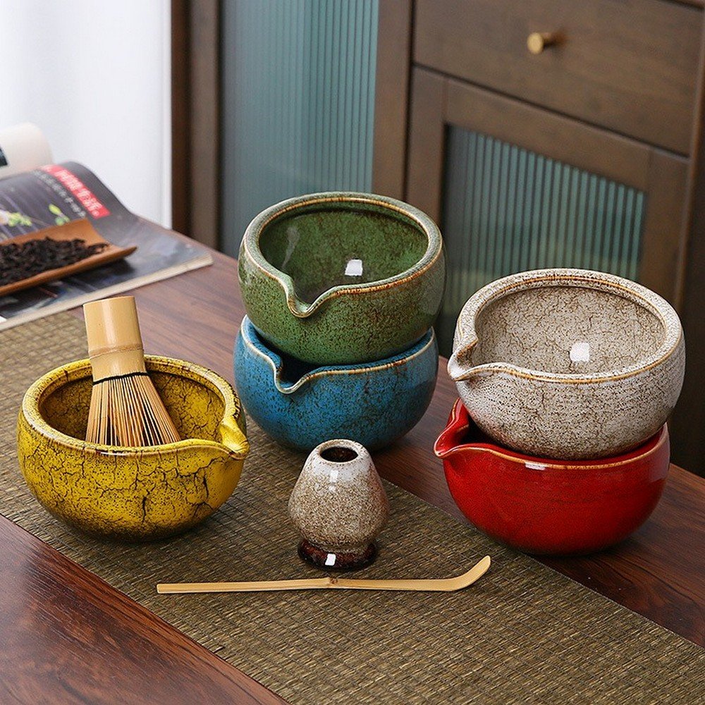 BT050233 OEM Logo Package Gift Box Handmade Porcelain Pouring Matcha Bowl Chawan Artisan Glazed Matcha Set with Bamboo Whisk Chasen